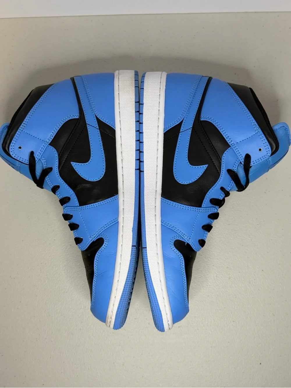 Air Jordan 1 Mid University Blue Black Men Size 11